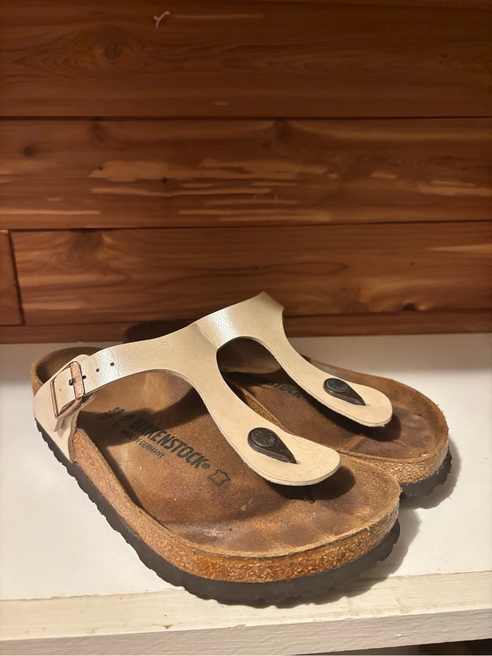Birkenstock Gizeh Beige Sandals